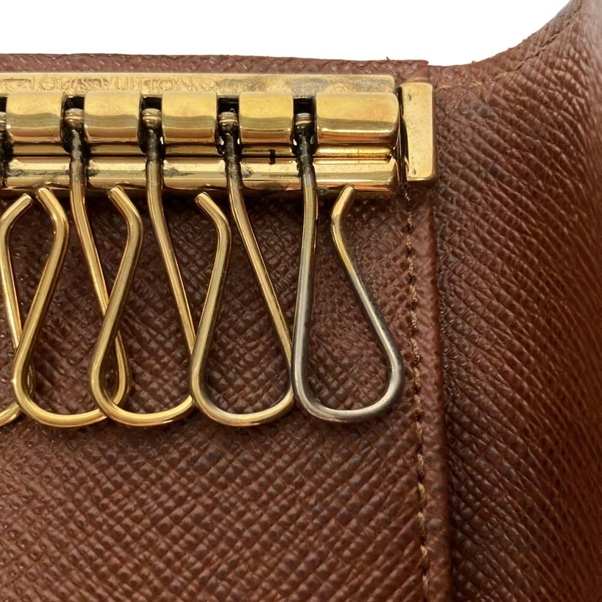 Louis Vuitton Key Case Monogram Multicles 6 Alma Nyack Initial — view 7