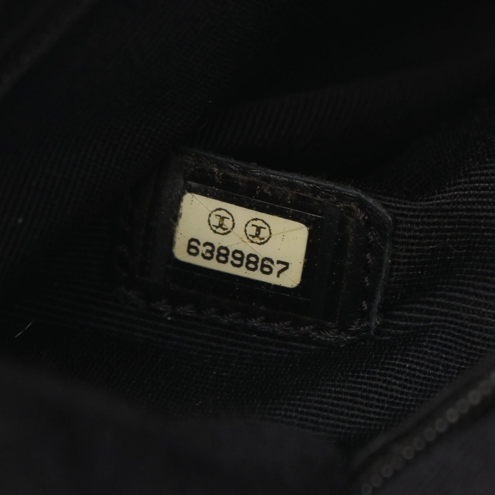 Chanel Tote Medallion Black Caviar Leather — view 5
