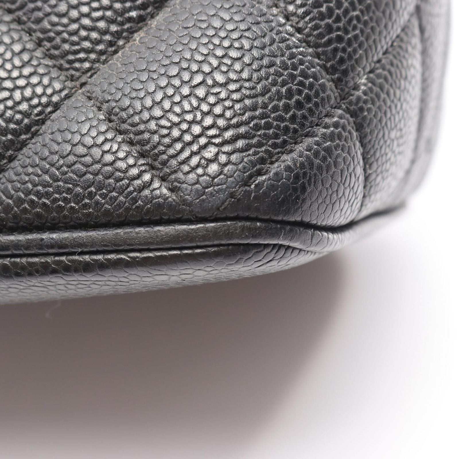 Chanel Tote Medallion Black Caviar Leather — view 7