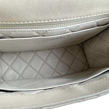 Chanel Shoulder Bag Ivory — view 5