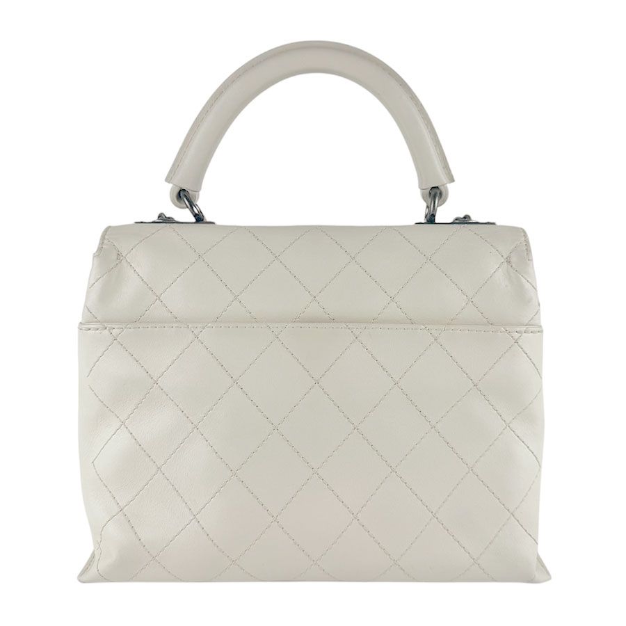 Chanel Shoulder Bag Ivory — view 3