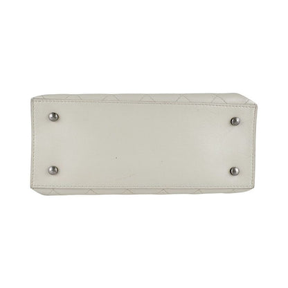 Chanel Shoulder Bag Ivory — view 4