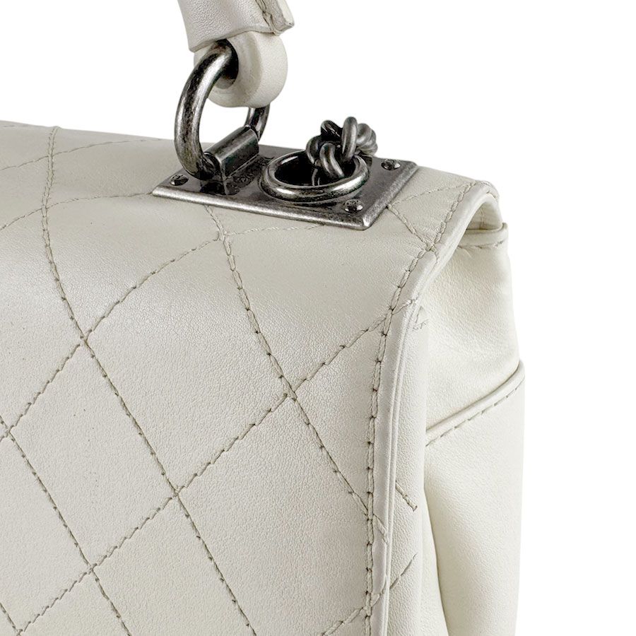 Chanel Shoulder Bag Ivory — view 7