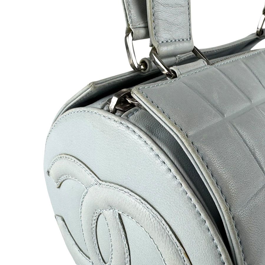 Chanel Shoulder Bag Choco Bar — view 6