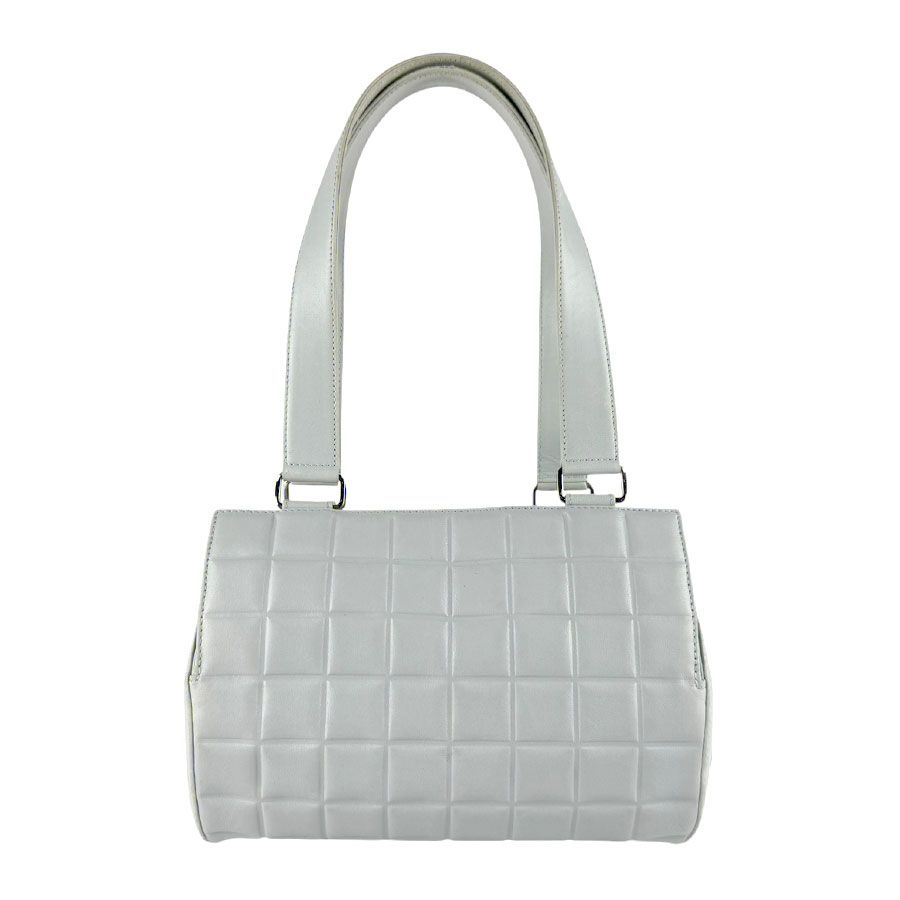 Chanel Shoulder Bag Choco Bar — view 3