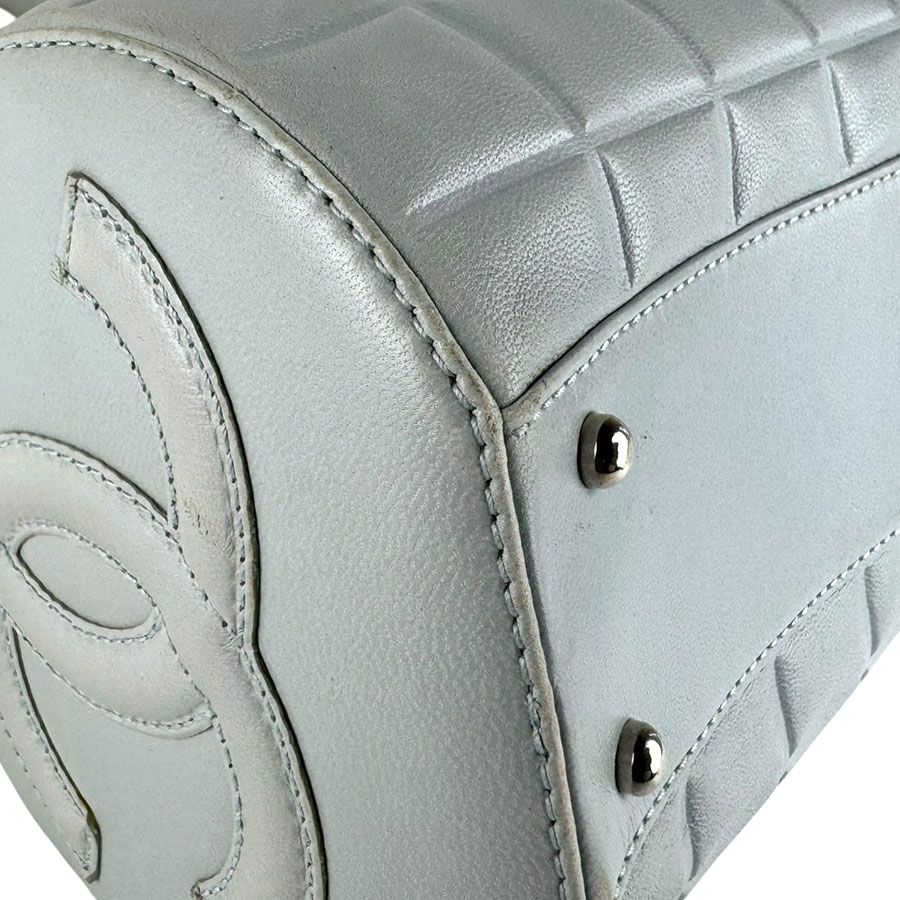 Chanel Shoulder Bag Choco Bar — view 8