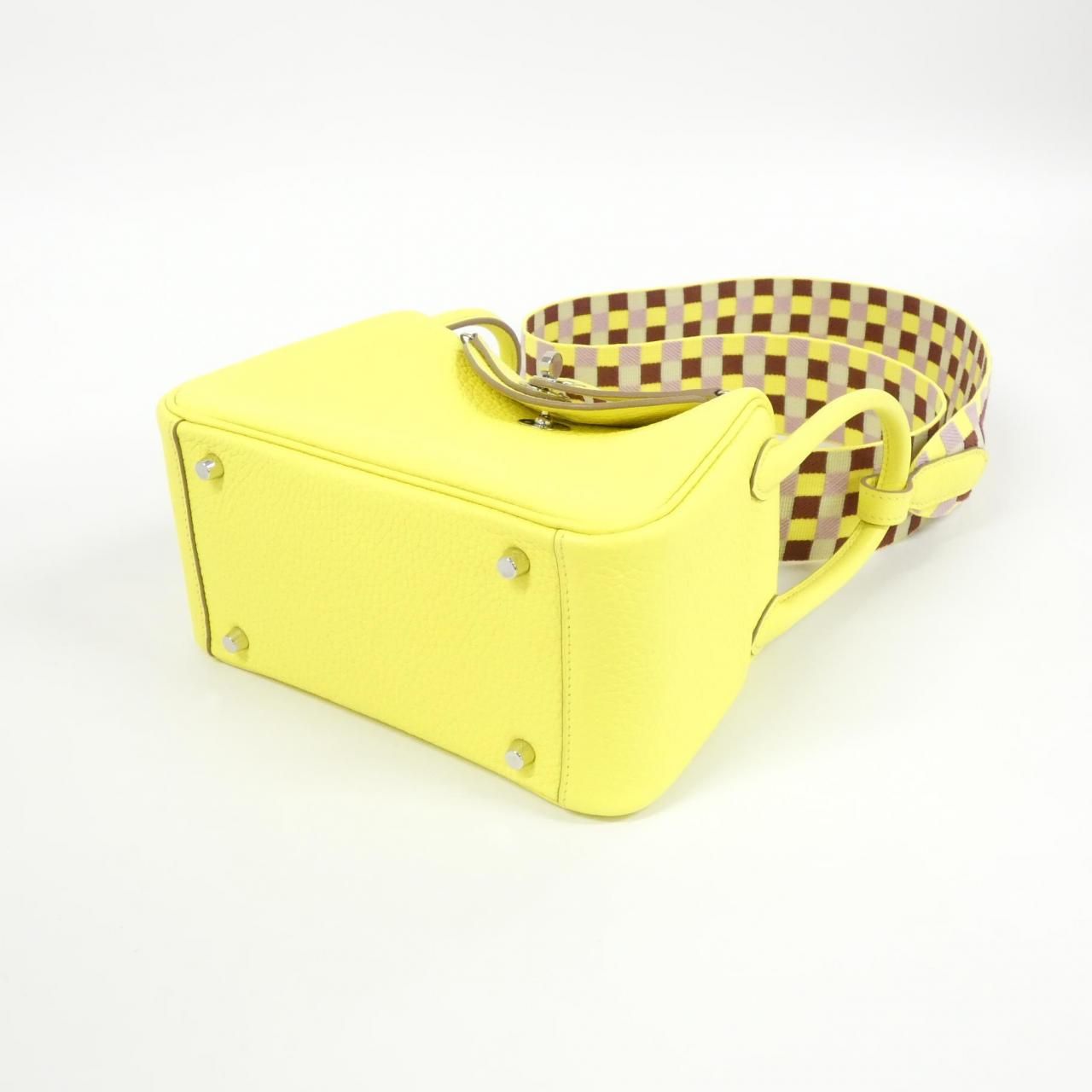 Hermes Maxi Quadrille Lindy Mini Shoulder Bag — view 3