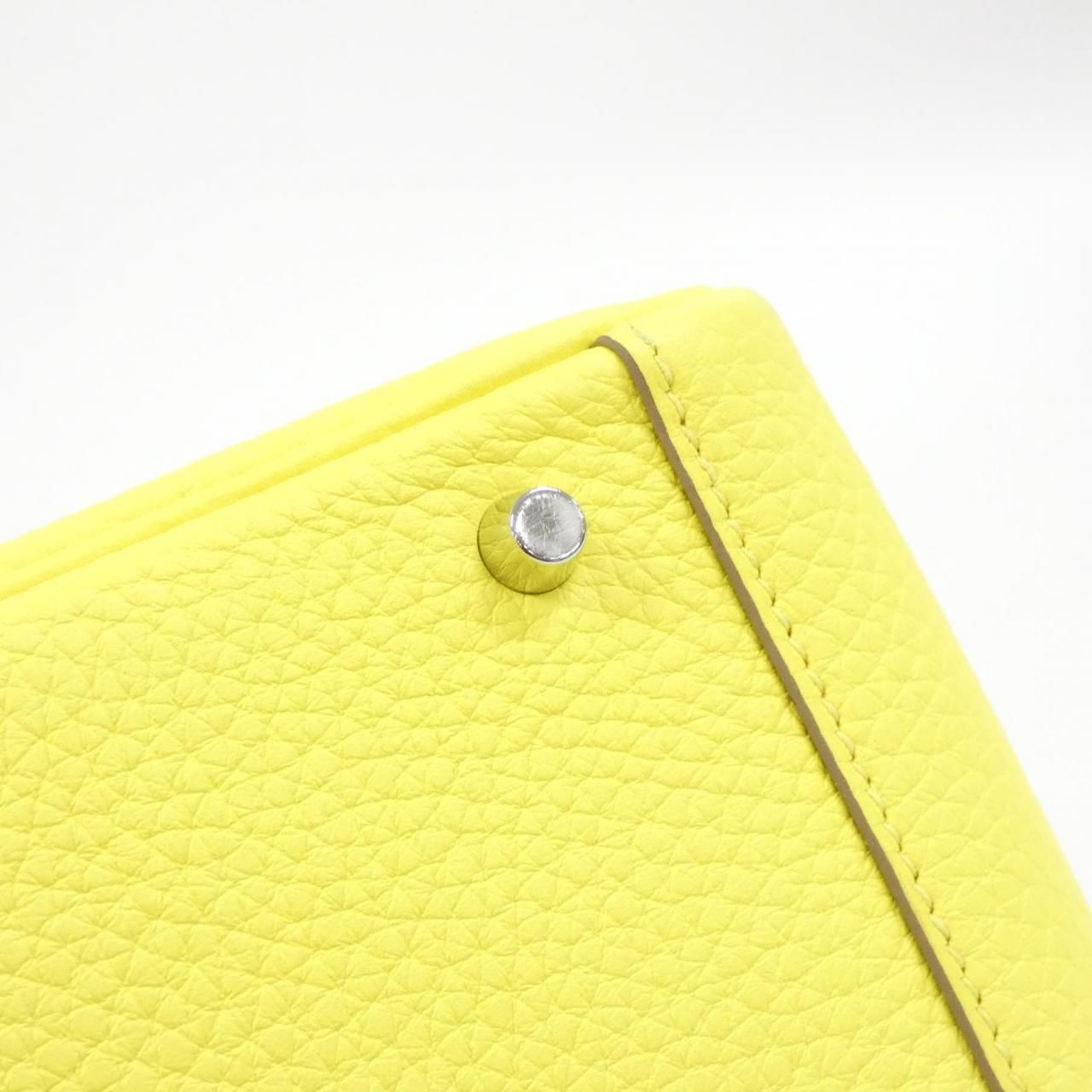 Hermes Maxi Quadrille Lindy Mini Shoulder Bag — view 4