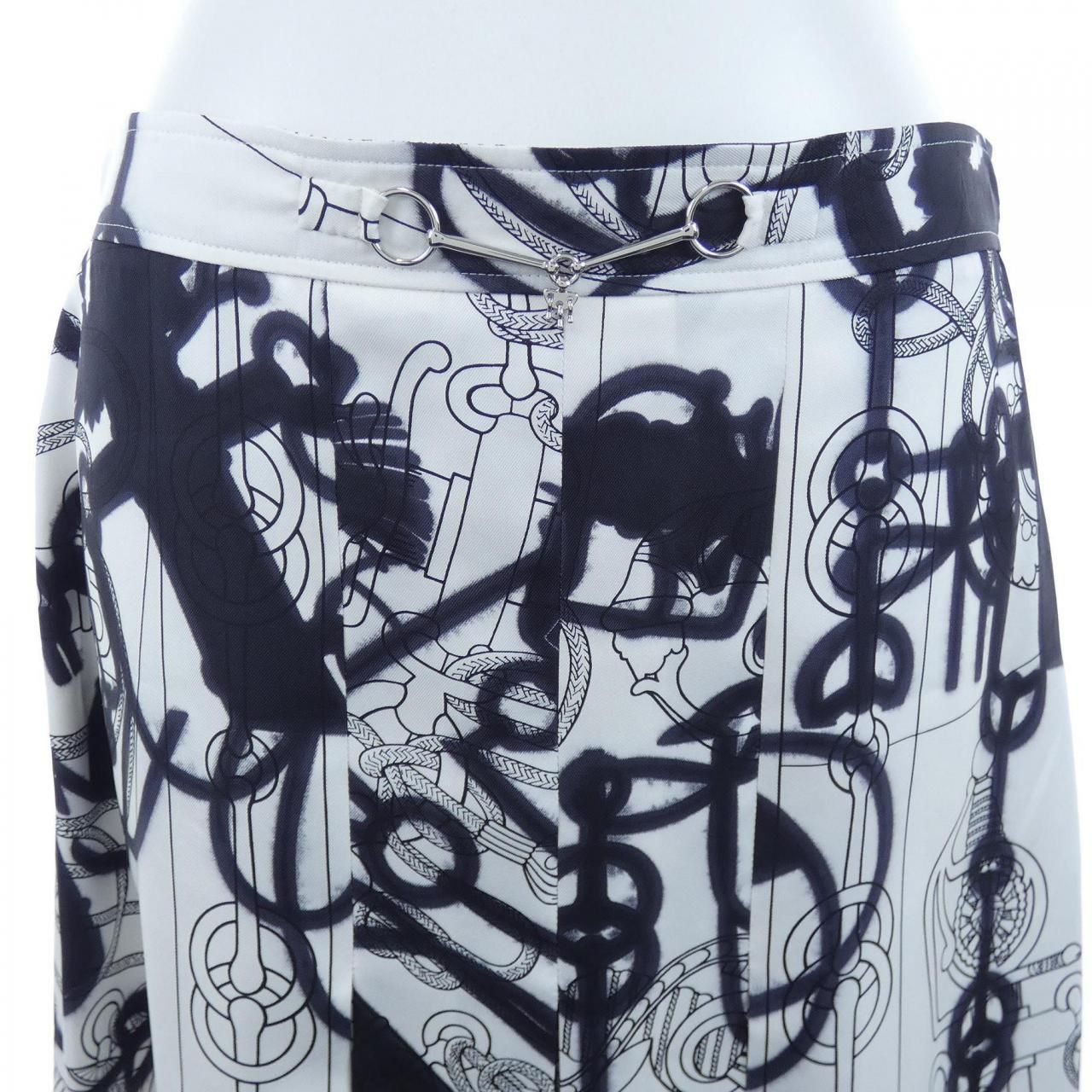 Hermes Cliquetis Tattoo Aquarelle Twill Lane Skirt — view 5