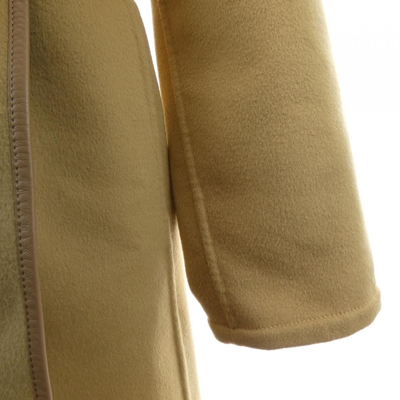 Louis Vuitton Signature Double Face Dead Wrap Coat — view 7