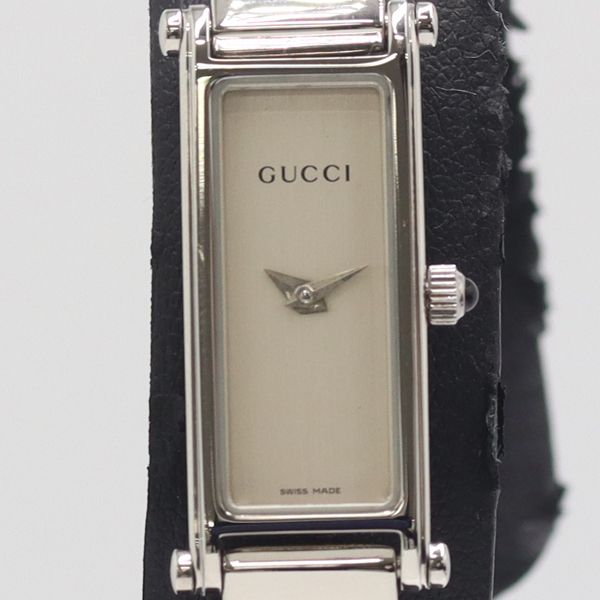 Gucci Quartz Bangle Watch Silver Dial Nam