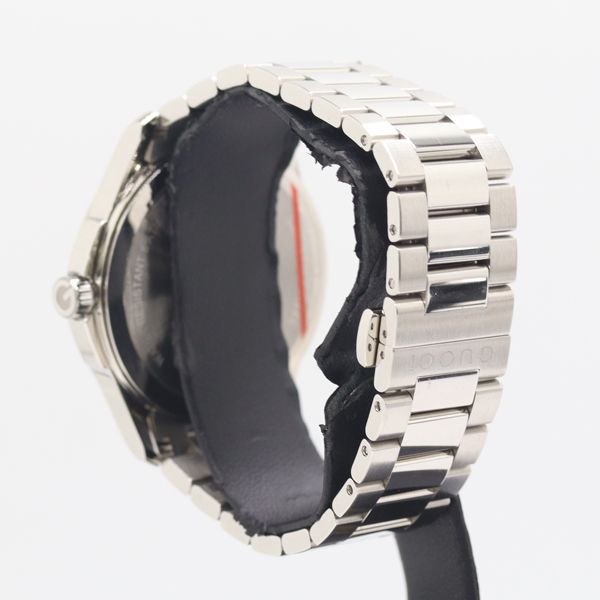 Gucci Timeless 126.4 Quartz Date Navy Dial Watch Nam — view 3