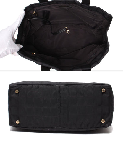 Chanel Tote Gold New Travel Line MM — view 4