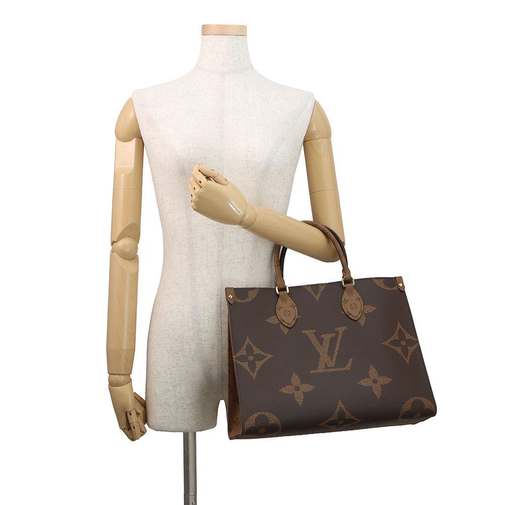 Louis Vuitton Tote Monogram Reverse Giant On The Go MM Handbag 2-Way — view 4