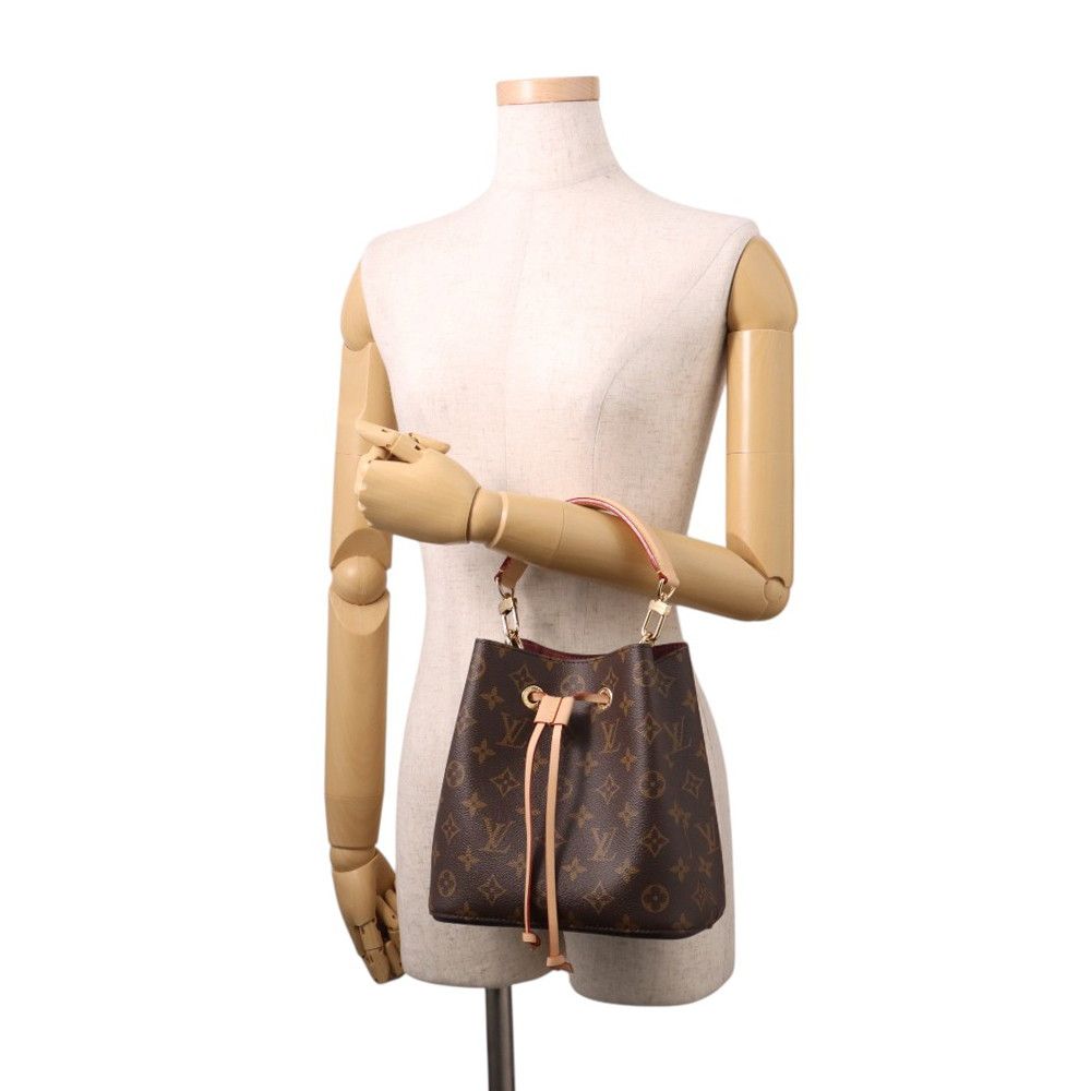 Louis Vuitton Monogram Neo Noe BB 2-Way Shoulder Bag — view 4