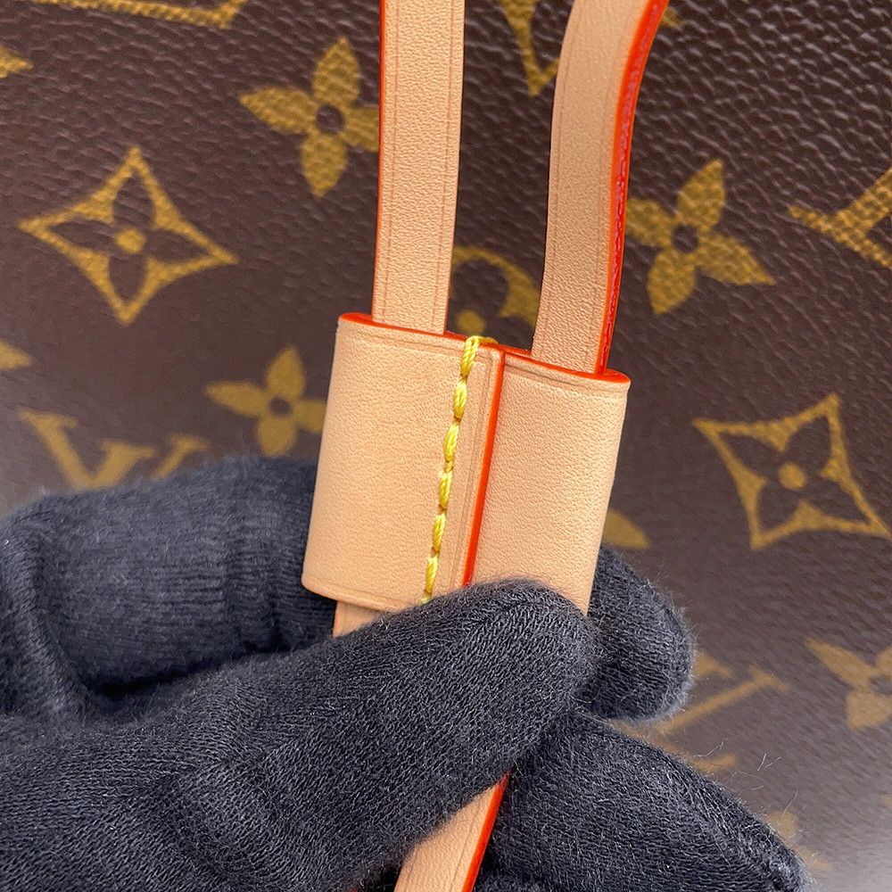 Louis Vuitton Monogram Neo Noe BB 2-Way Shoulder Bag — view 7