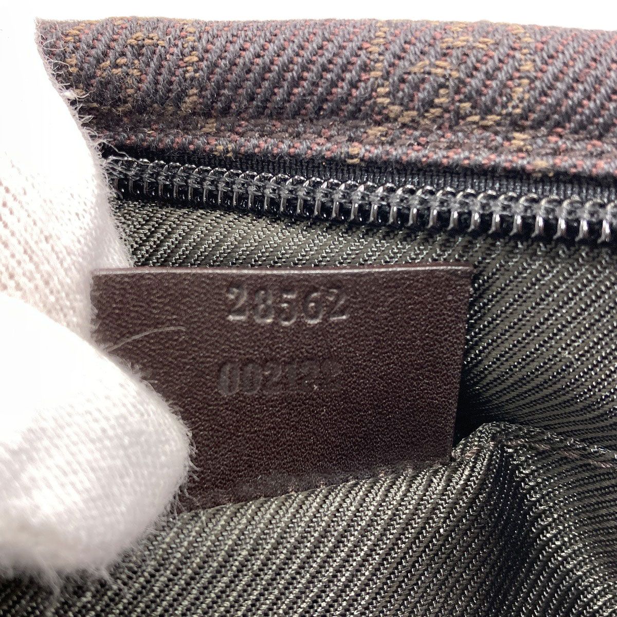 Gucci GG Shoulder Bag Canvas — view 7