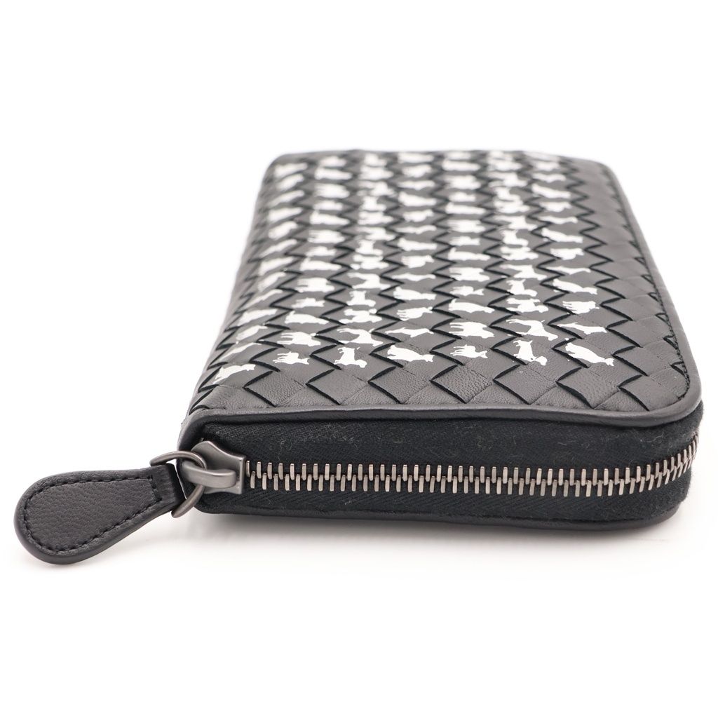 Bottega Veneta Intrecciato Dog Pattern Round Zip Leather Wallet Black — view 3