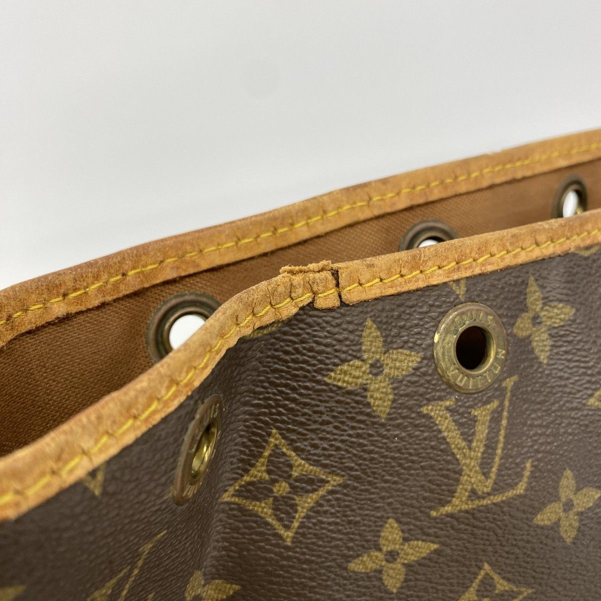 Louis Vuitton Shoulder Bag Monogram Petit Noe Brown — view 6