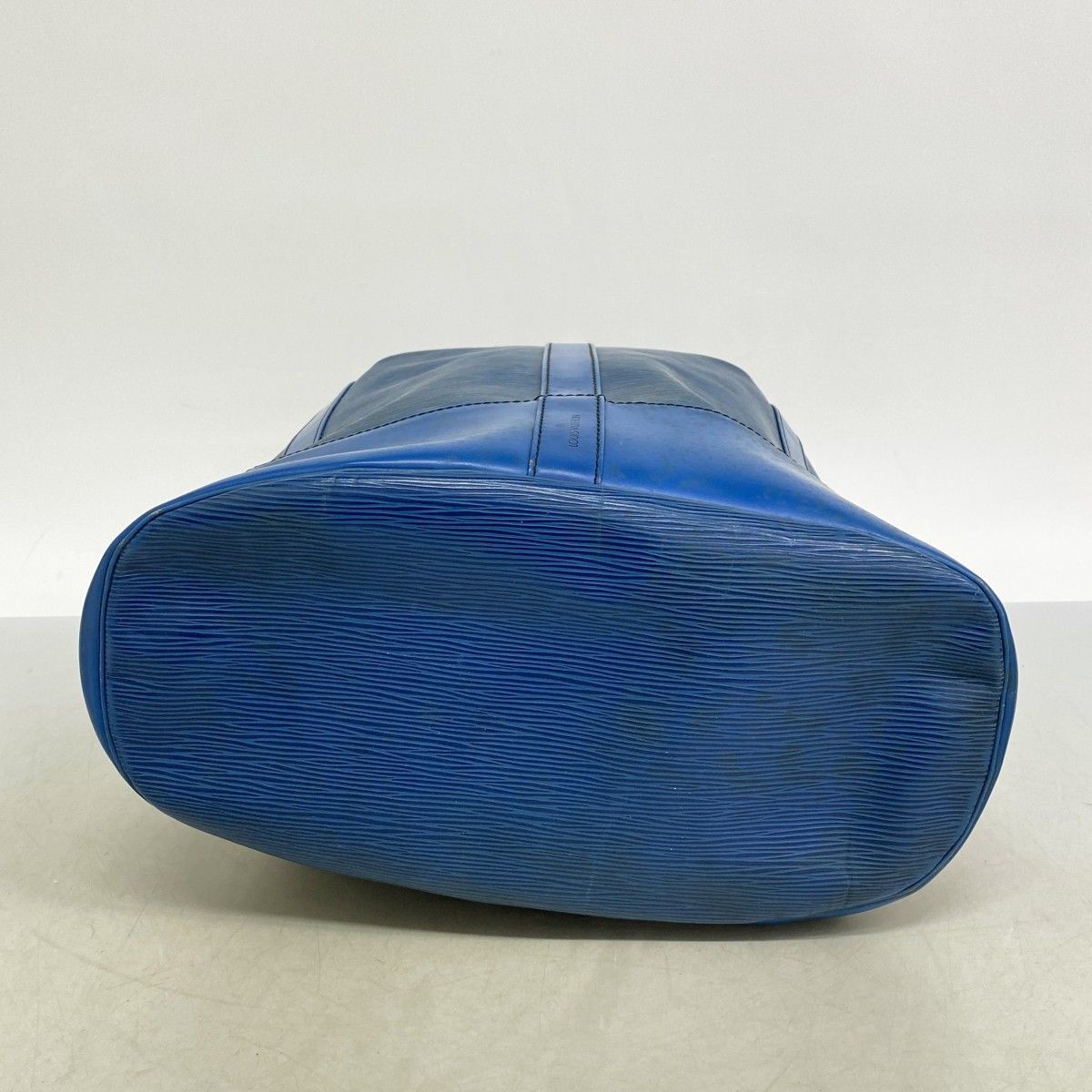 Louis Vuitton Shoulder Bag Epi Randonnee GM Toledo Blue — view 3