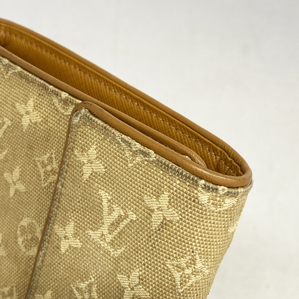 Louis Vuitton Trifold Wallet Monogram Mini Portobiert Cles Dimonet Beige — view 7
