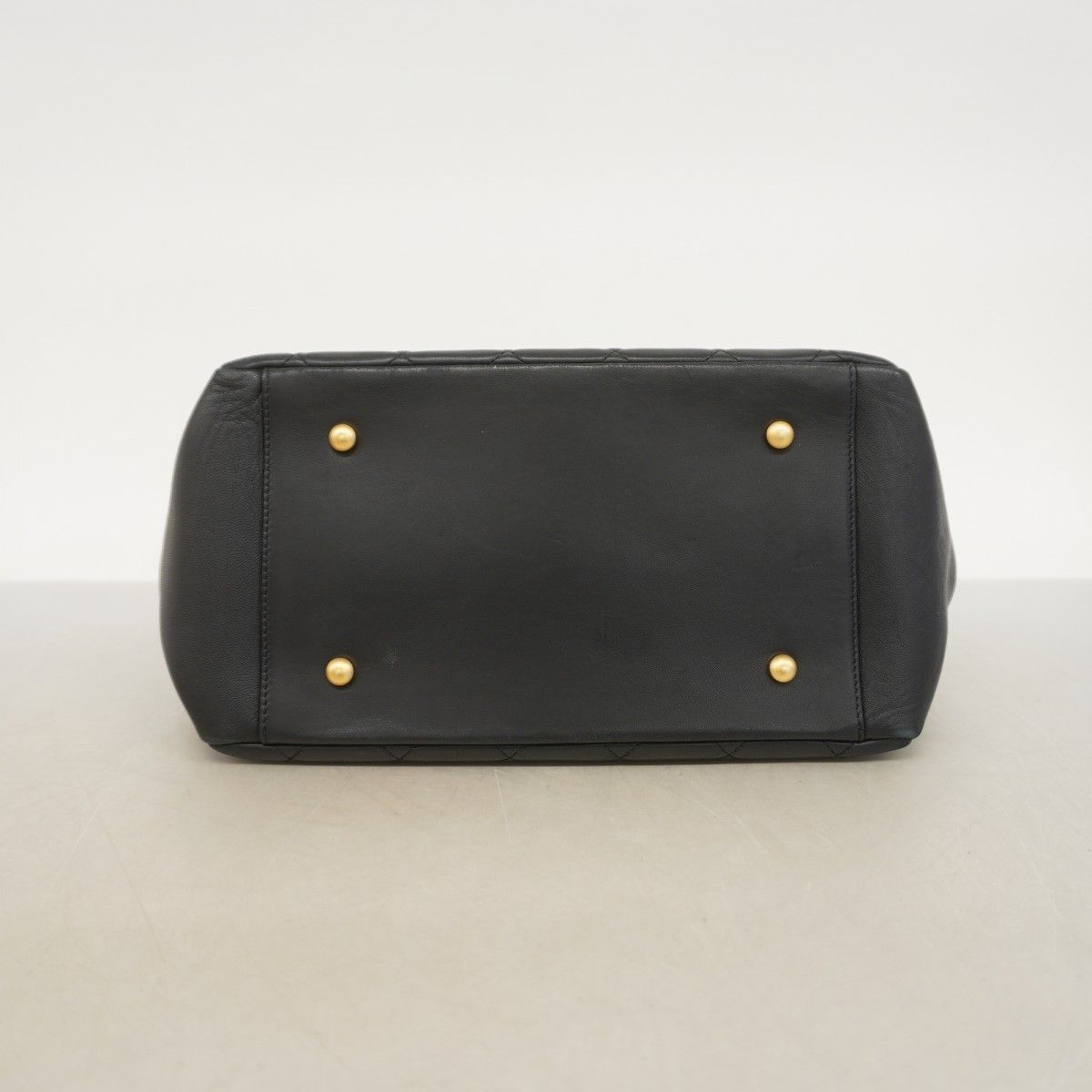 Chanel Handbag Quilted Lambskin Black Gold — view 3