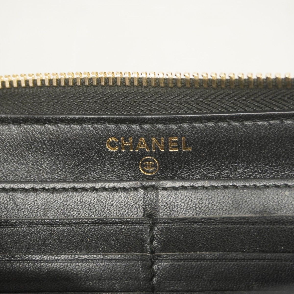 Chanel Wallet Quilted Lambskin Black Gold — view 4