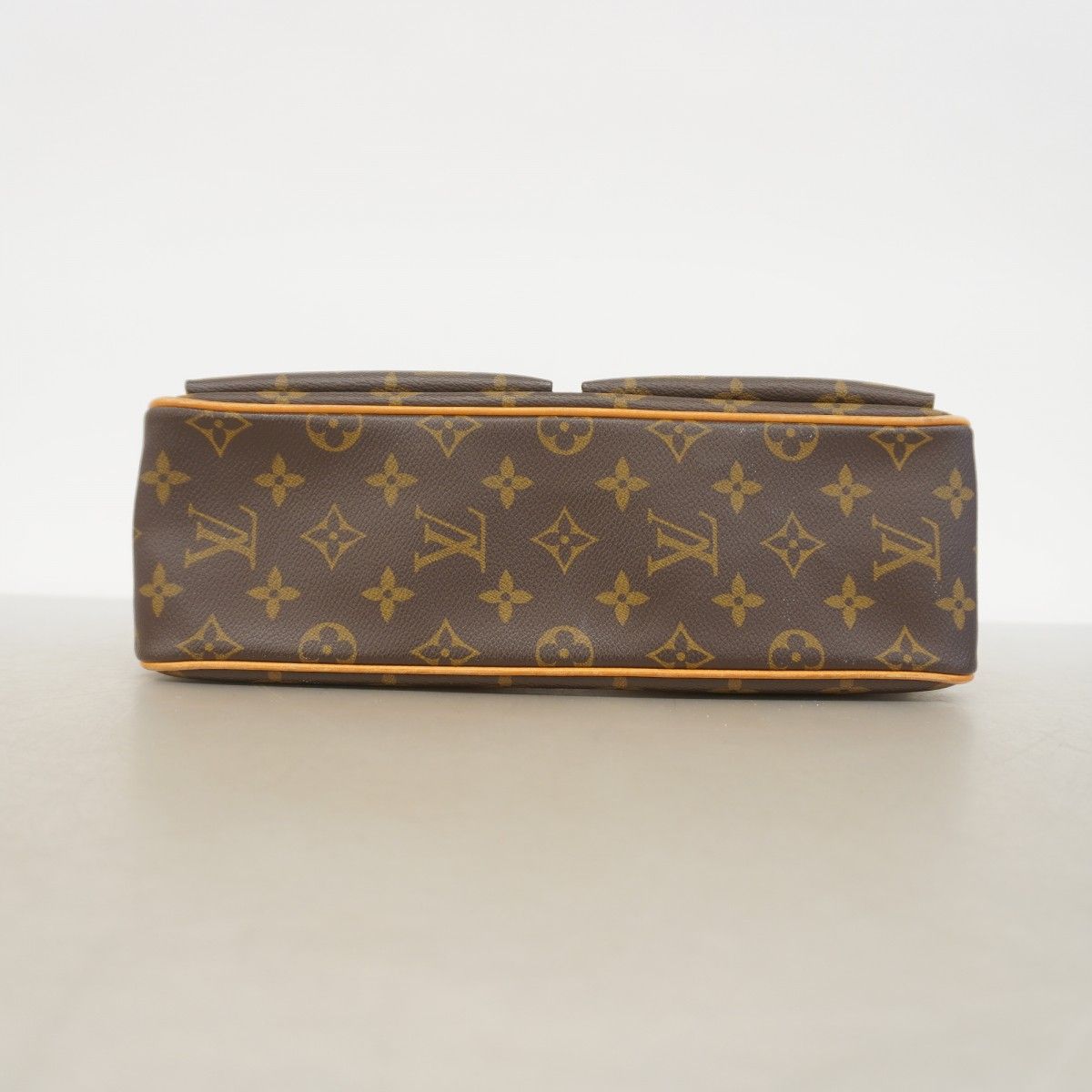 Louis Vuitton Shoulder Bag Monogram Viva Cite MM Brown — view 3