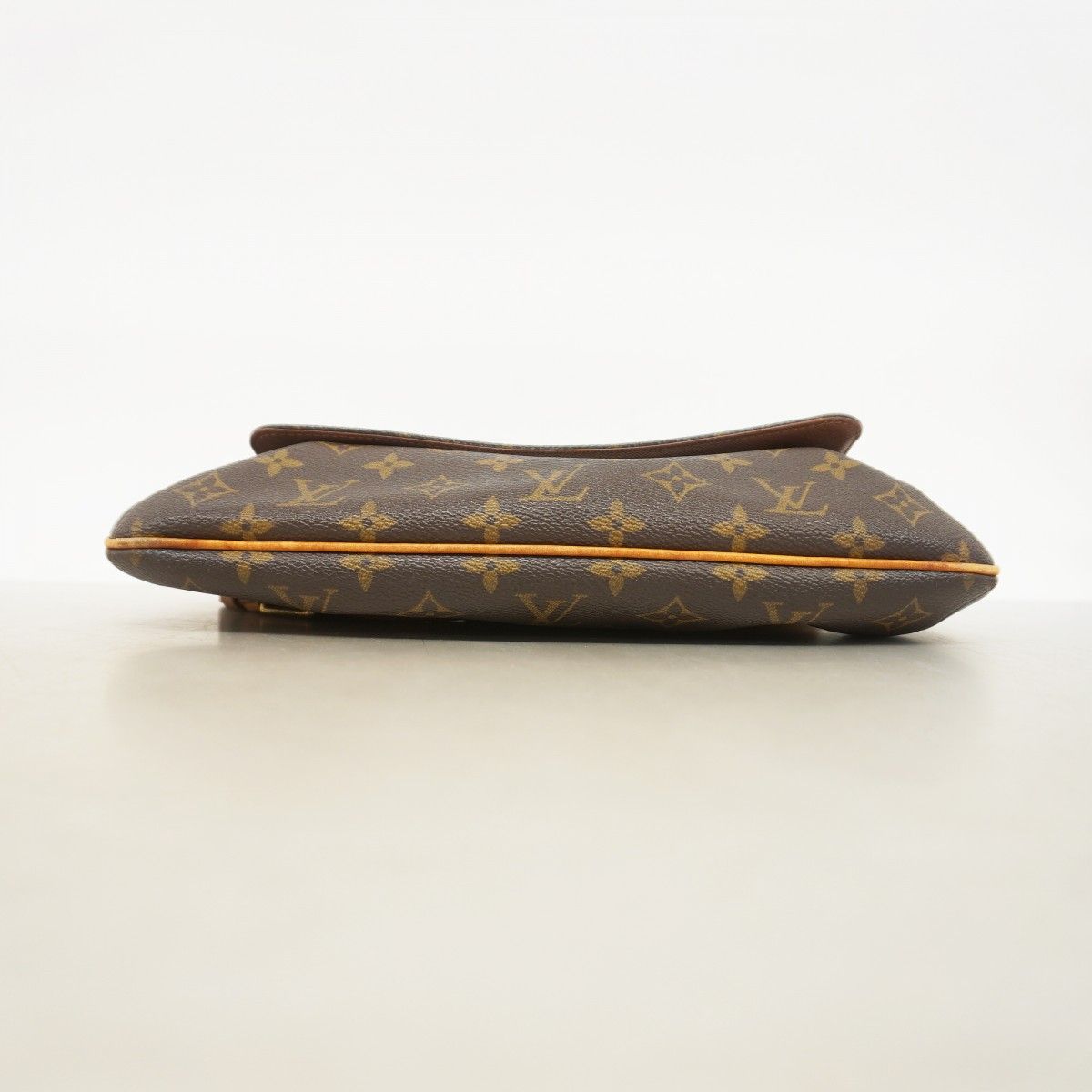 Louis Vuitton Shoulder Bag Monogram Musette Brown — view 3