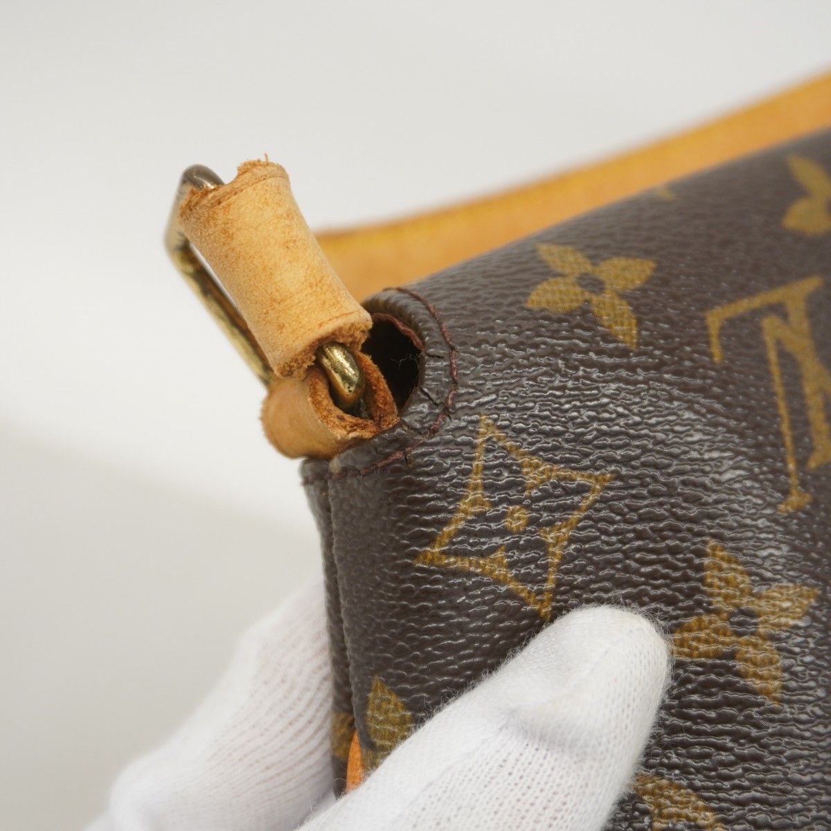 Louis Vuitton Shoulder Bag Monogram Musette Brown — view 8