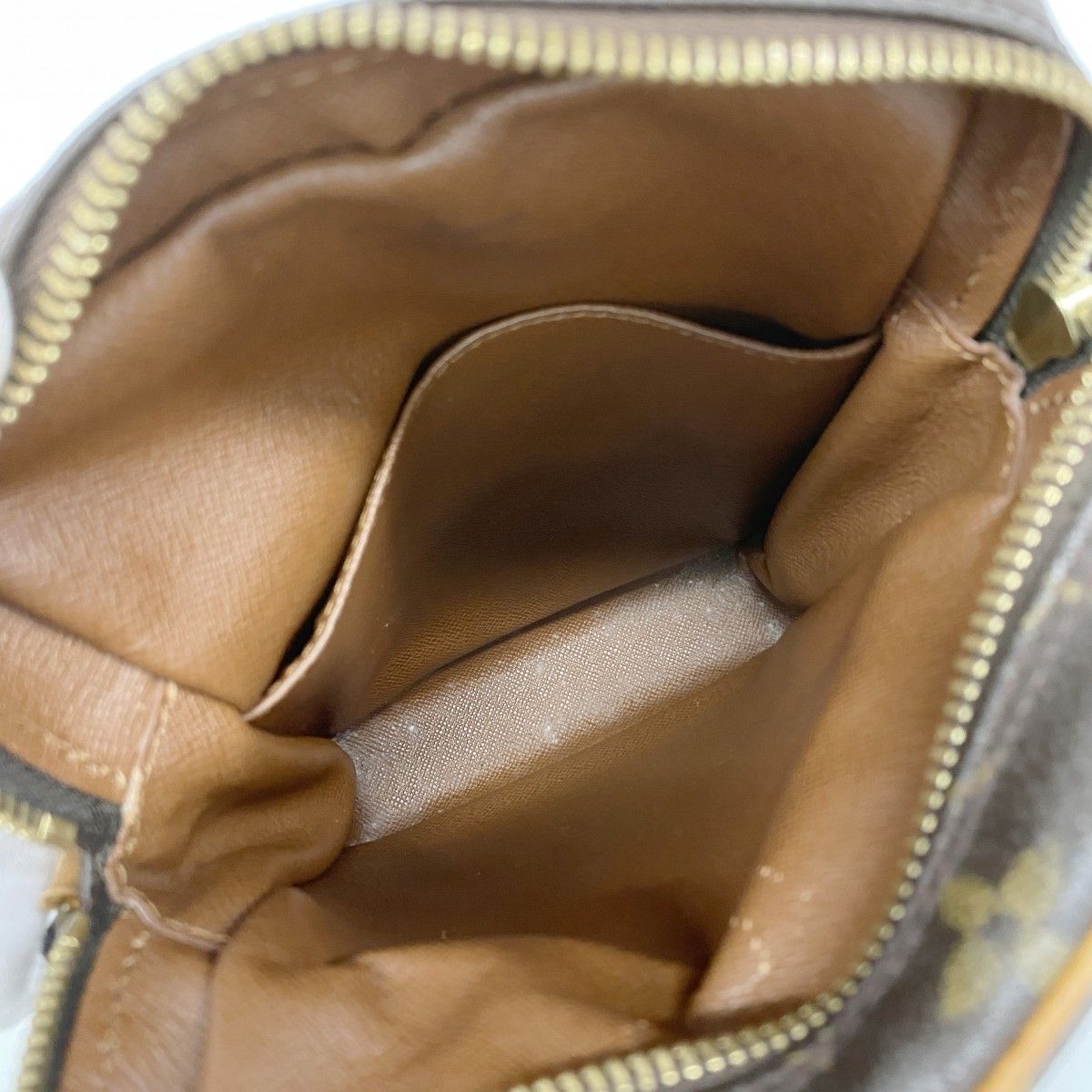 Louis Vuitton Shoulder Bag Monogram Amazon Brown — view 4