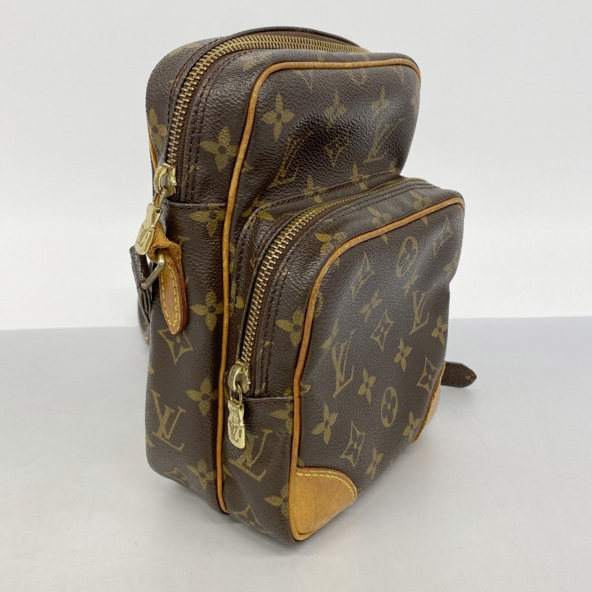 Louis Vuitton Shoulder Bag Monogram Amazon Brown — view 2