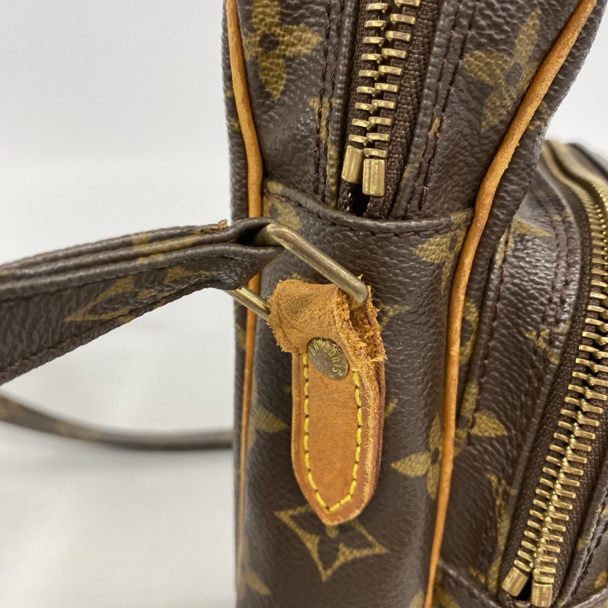 Louis Vuitton Shoulder Bag Monogram Amazon Brown — view 6