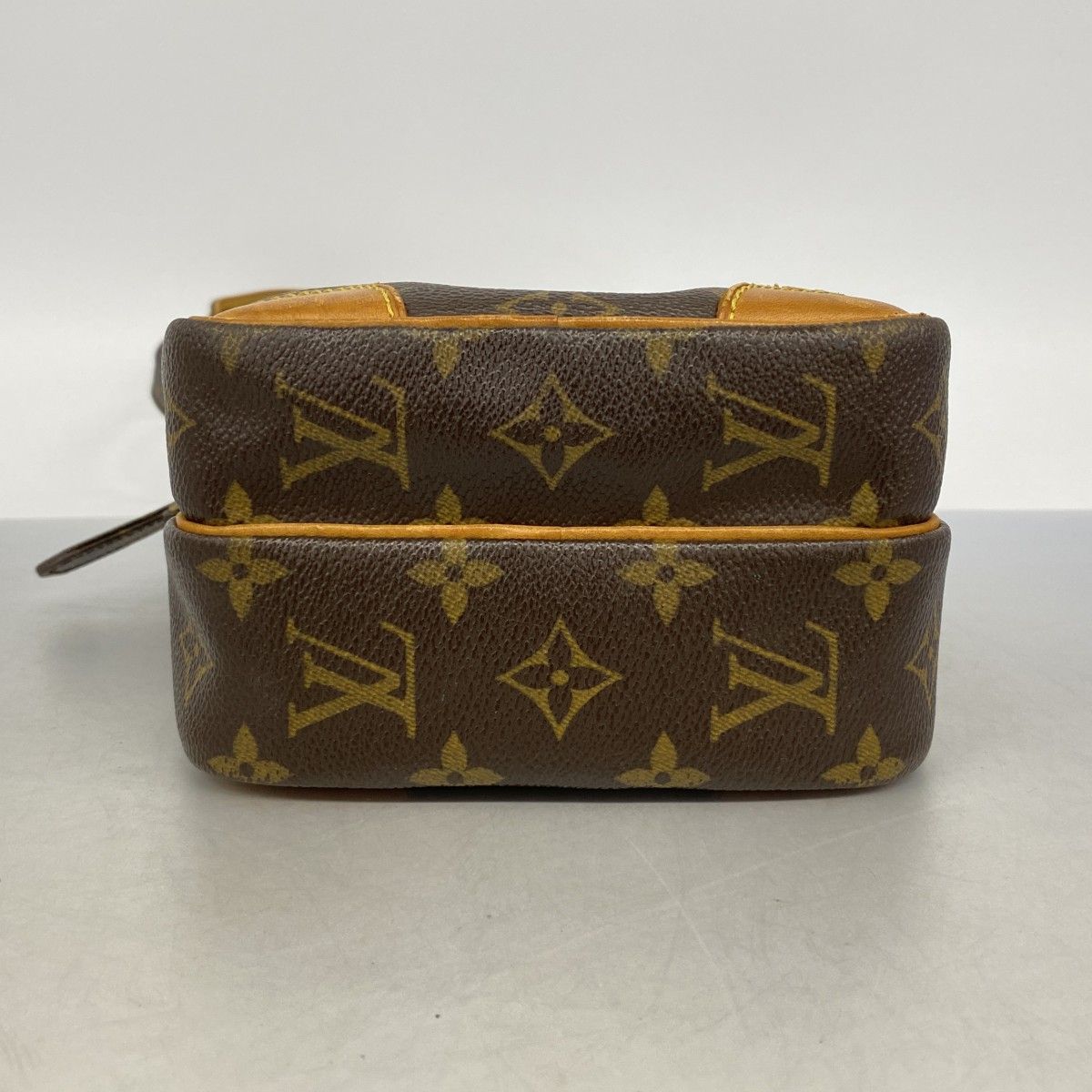Louis Vuitton Shoulder Bag Monogram Amazon Brown — view 3