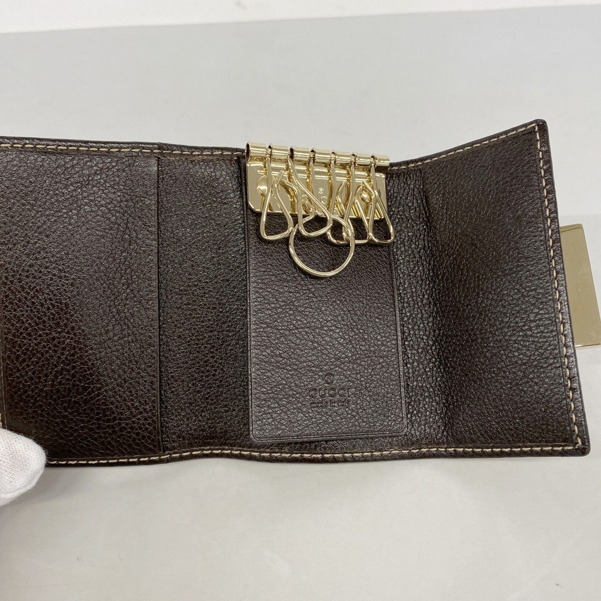 Gucci Key Case GG Canvas Beige Champagne Gold Key Holder — view 3