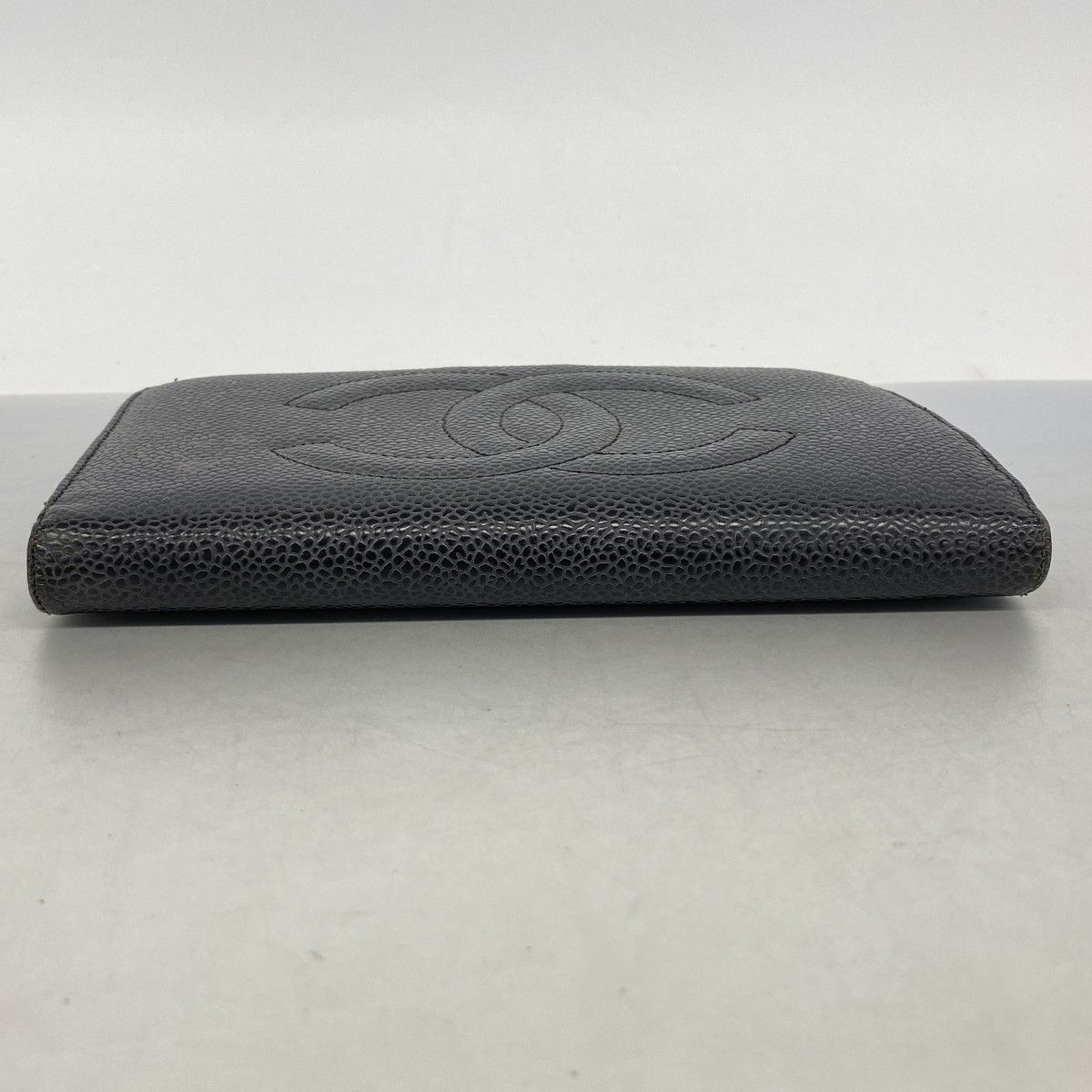 Chanel Wallet Caviar Leather Black Gold — view 2