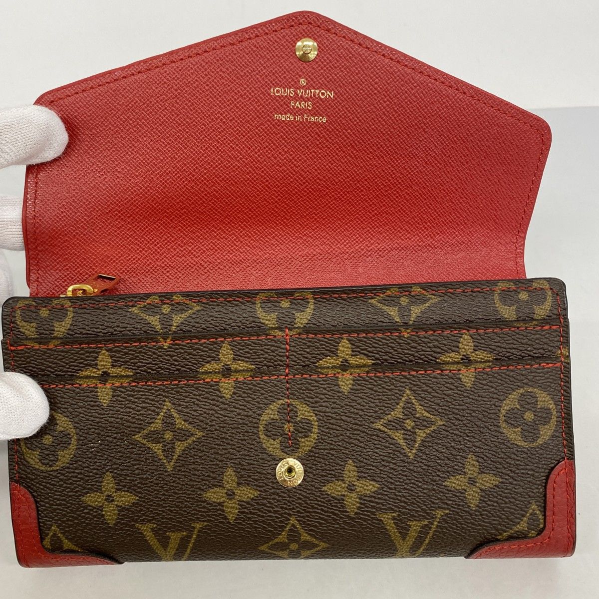 Louis Vuitton Wallet Monogram Retiro Portefeuille Sarah Cerise — view 9
