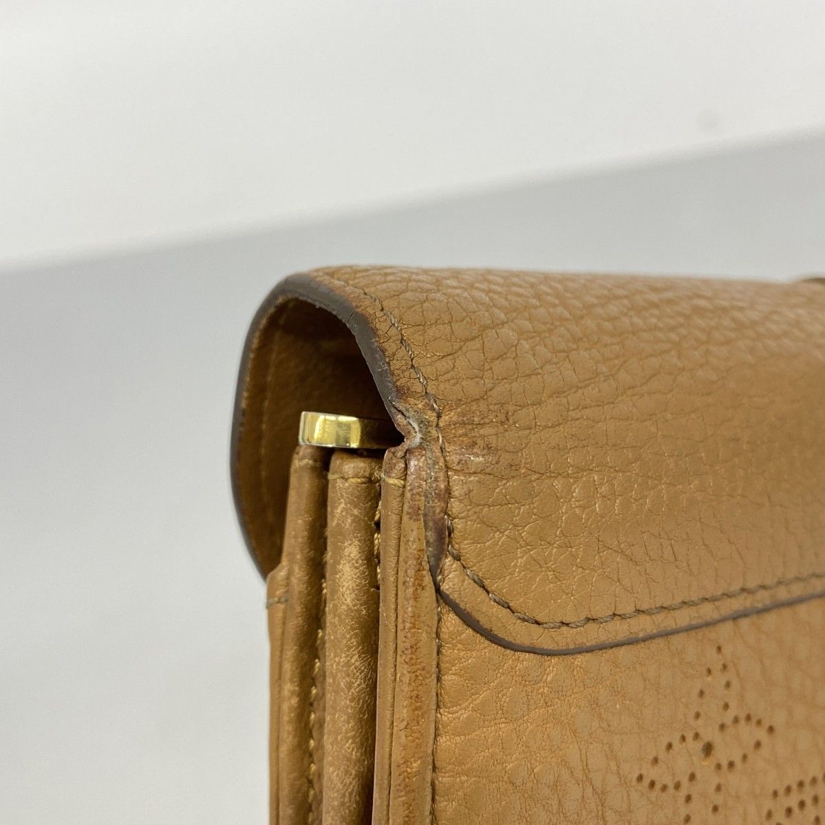 Louis Vuitton Wallet Mahina Portefeuille Iris Caramel — view 6