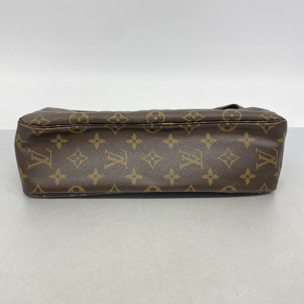 Louis Vuitton Pouch Monogram Trousse Toilet 28 Brown — view 3