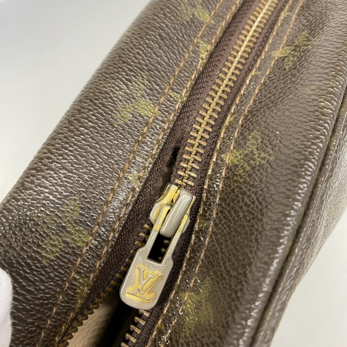 Louis Vuitton Pouch Monogram Trousse Toilet 28 Brown — view 6