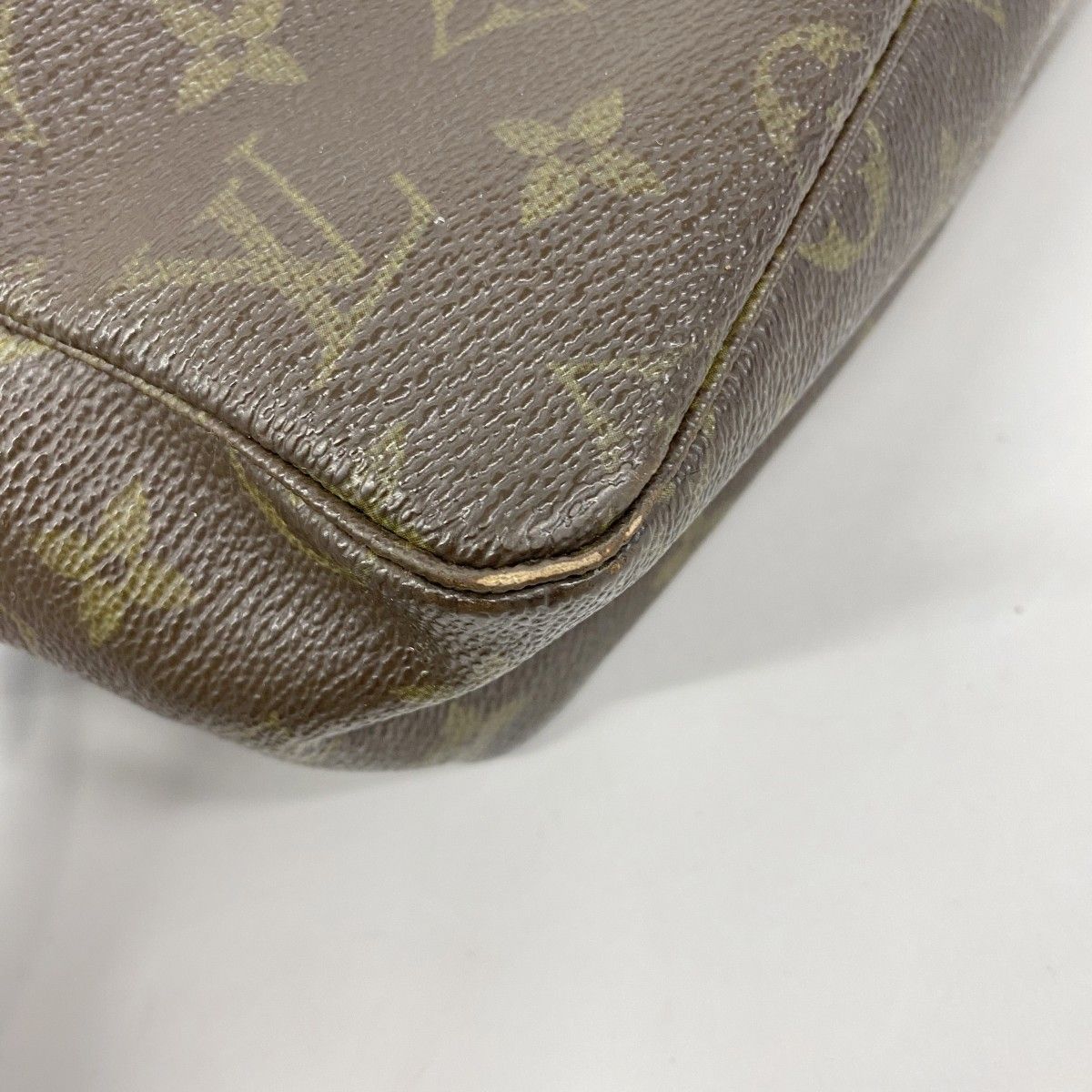 Louis Vuitton Pouch Monogram Trousse Toilet 28 Brown — view 7