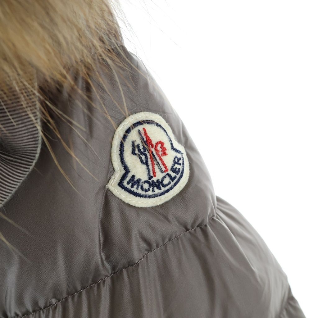 Moncler Hermifur Long Down Jacket Beige — view 5