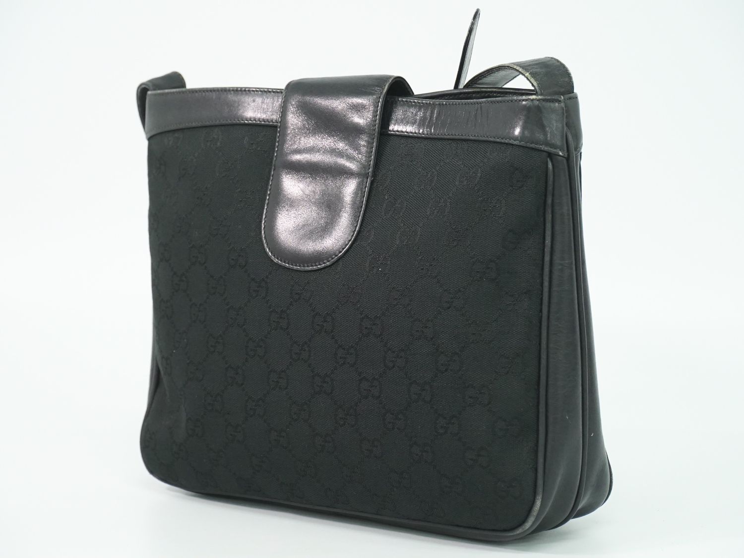 Gucci Vintage GG Canvas Shoulder Bag Black — view 2