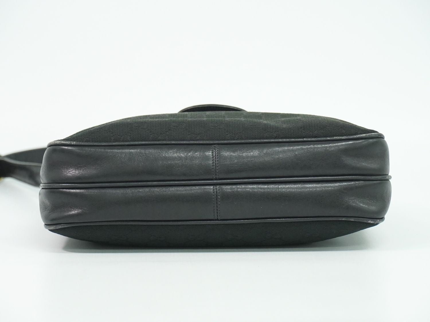 Gucci Vintage GG Canvas Shoulder Bag Black — view 3