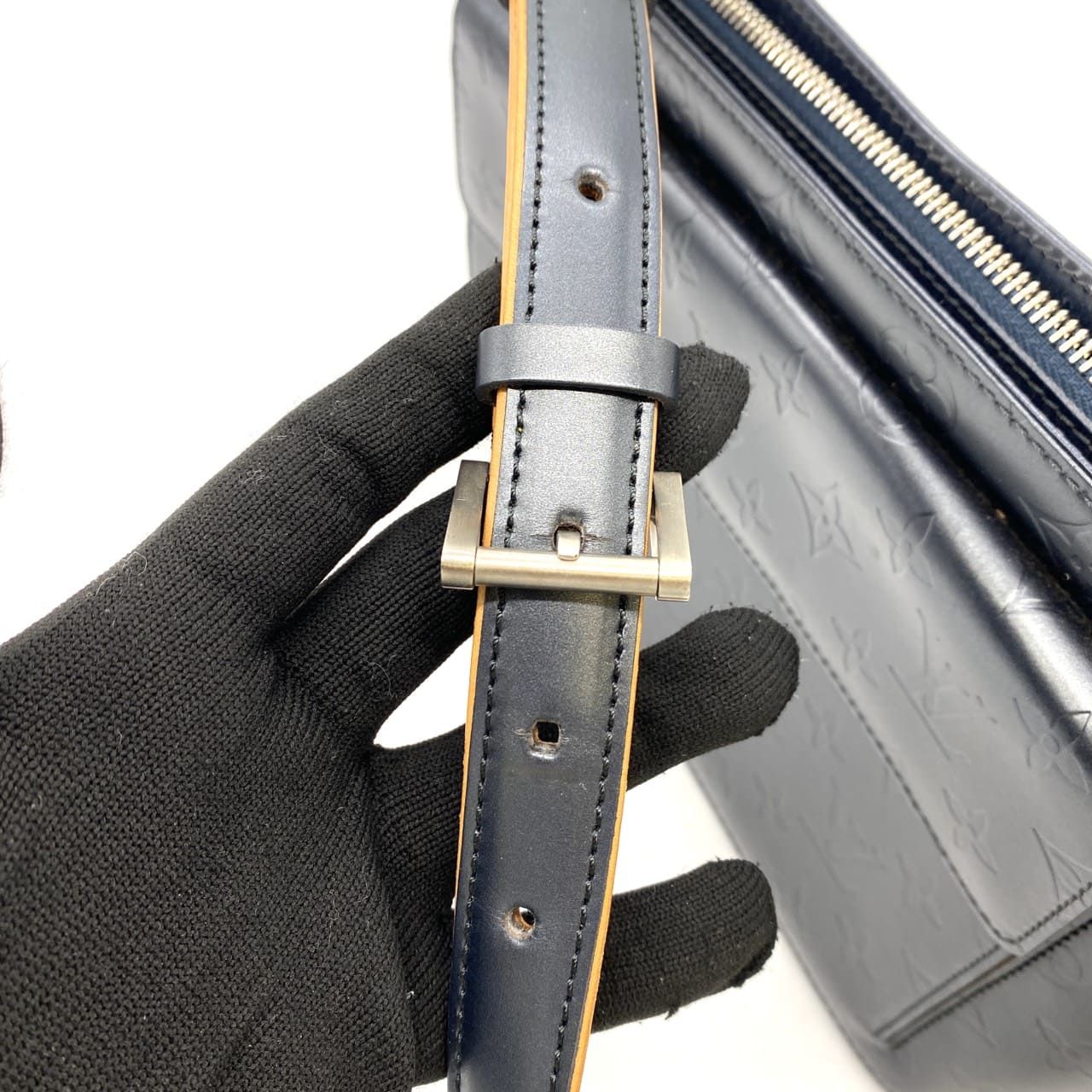 Louis Vuitton Alston Shoulder Bag Monogram Matte — view 8