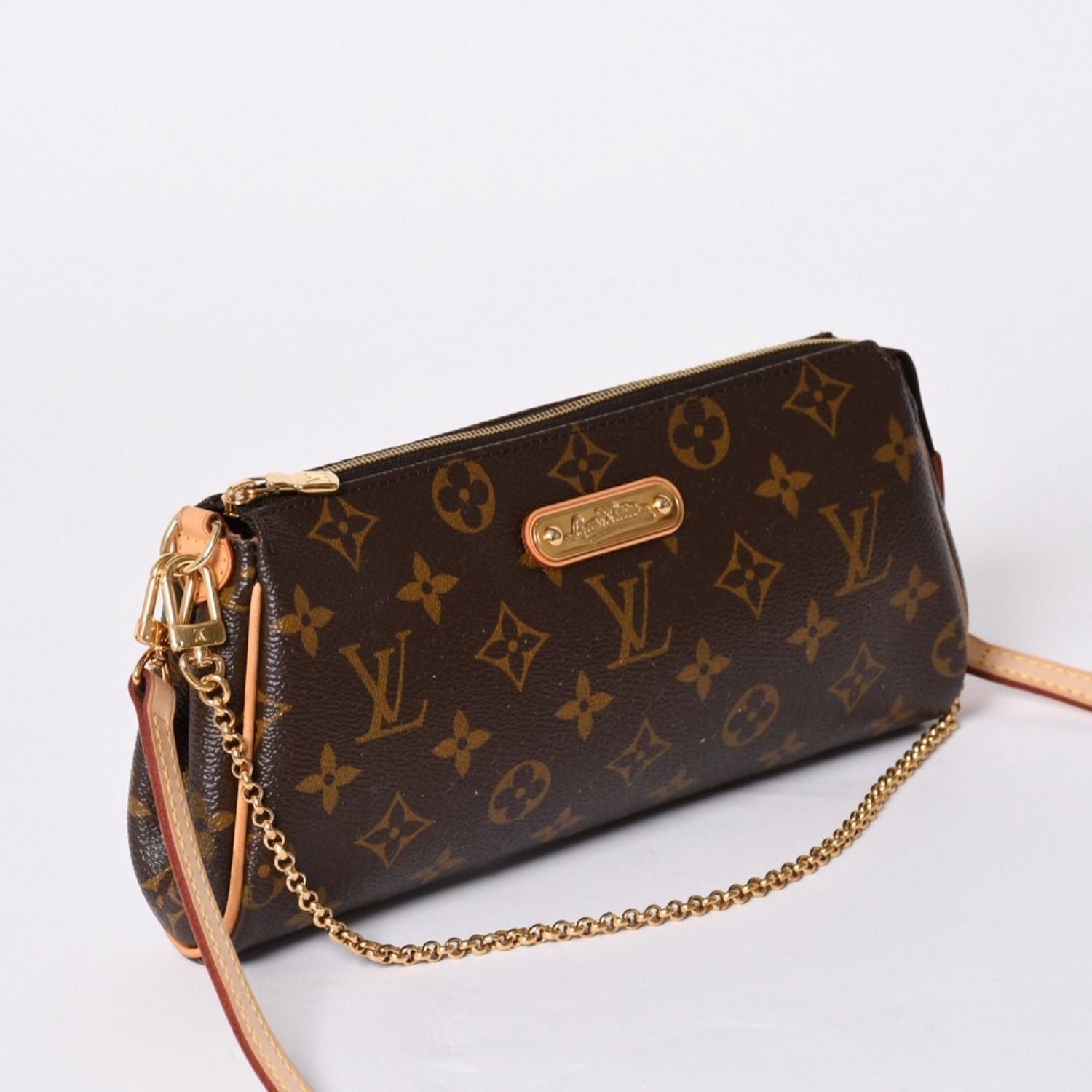 Louis Vuitton Pochette Monogram Brown Gold — view 3