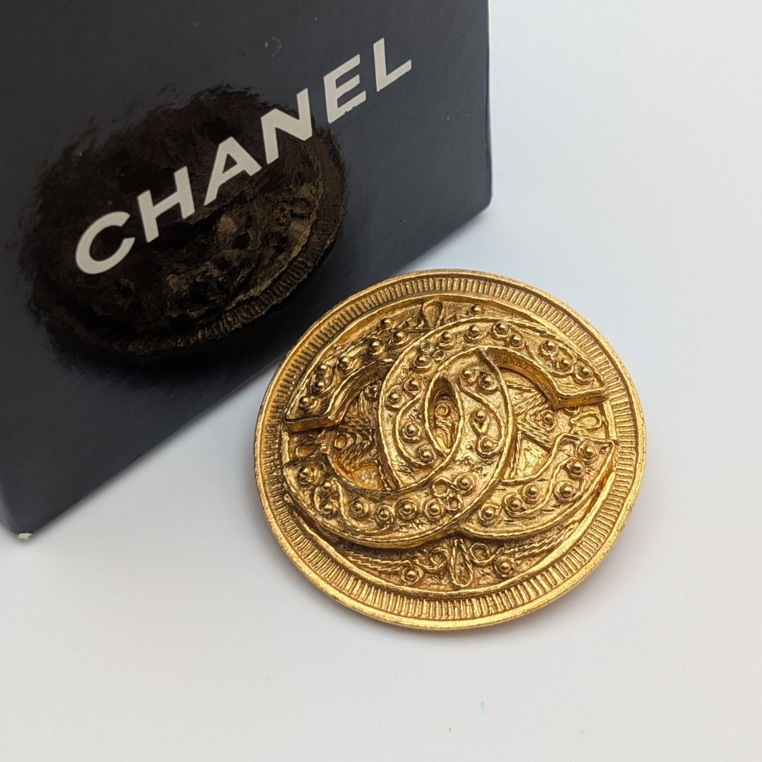 Chanel Brooch CC Logo Medal Gold Vintage