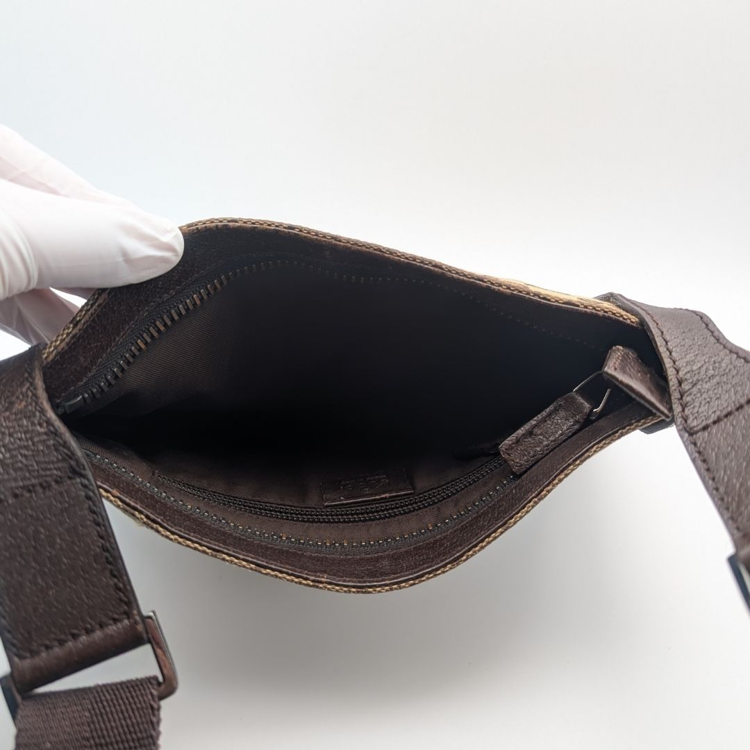 Gucci GG Canvas Shoulder Bag Crossbody Brown — view 7