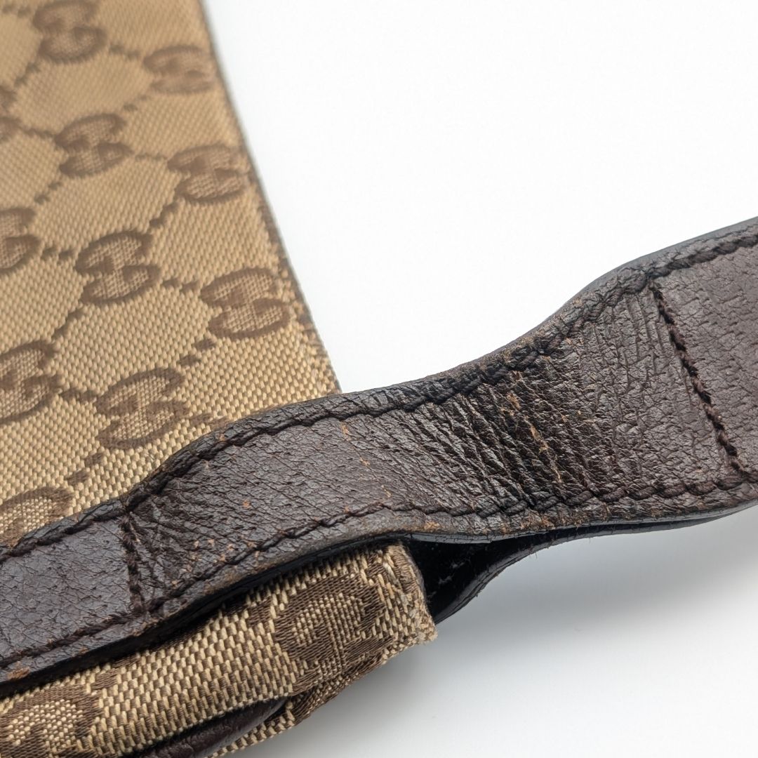 Gucci GG Canvas Shoulder Bag Crossbody Brown — view 4