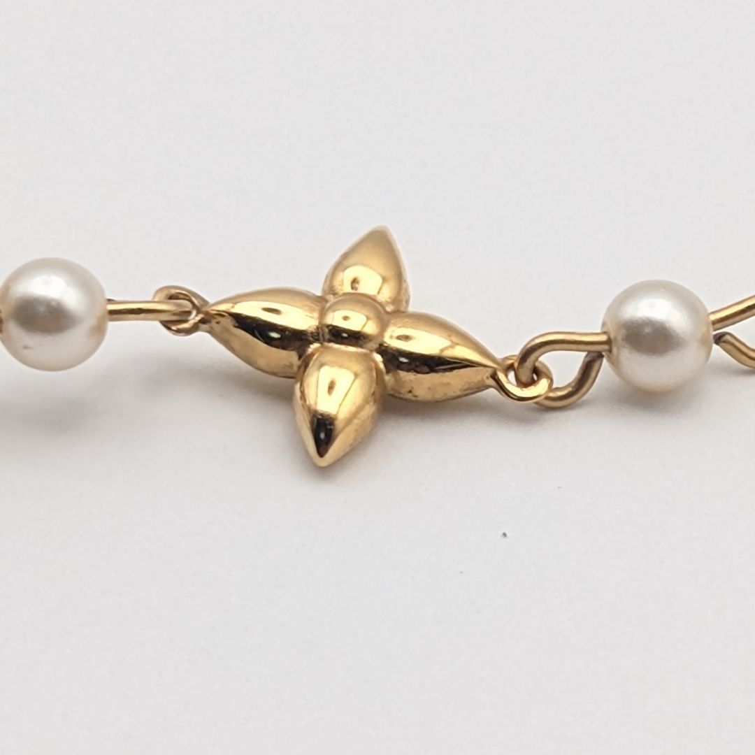 Louis Vuitton Pandant a Gold Faux Pearl Earrings Single — view 4